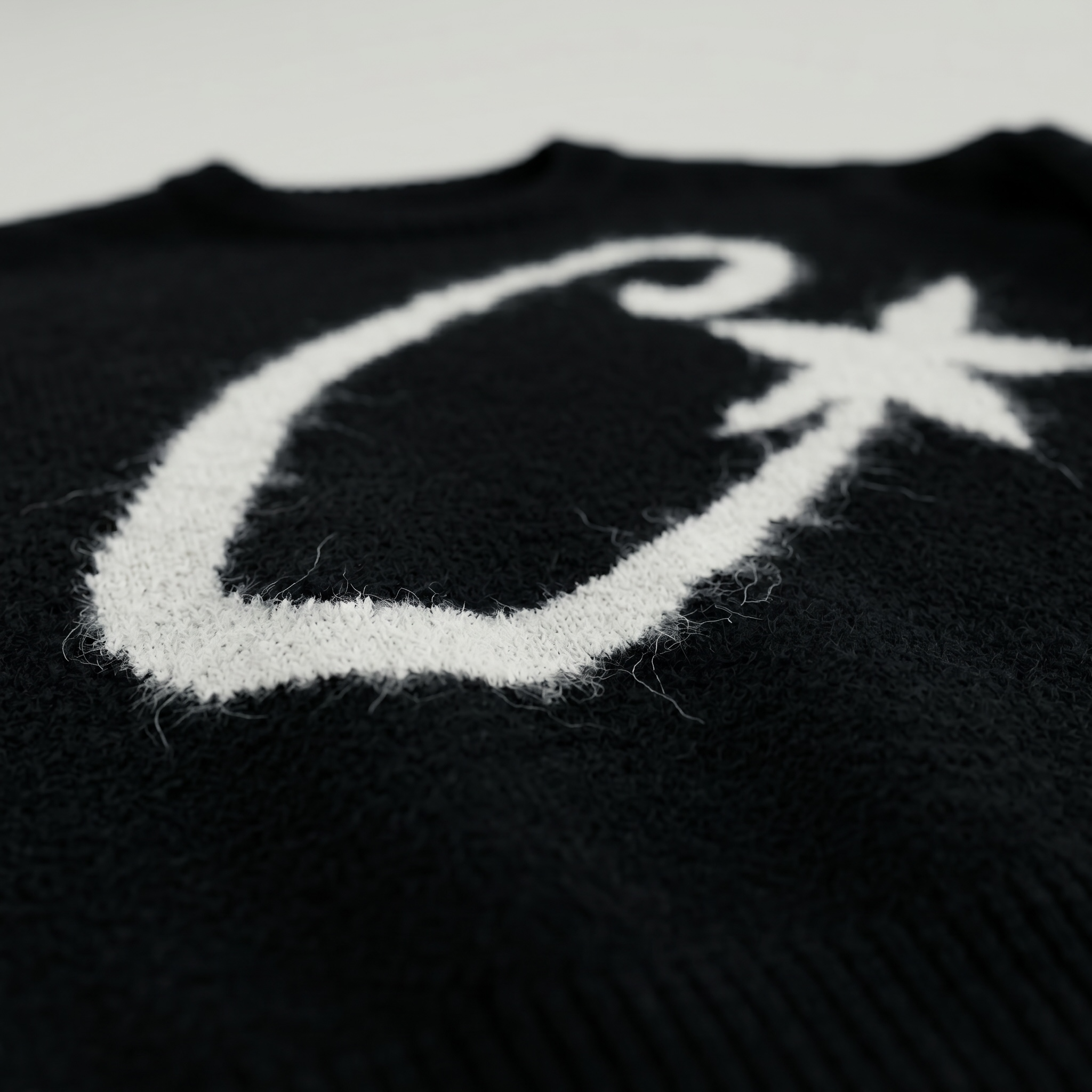 Sweater Knit Negro Shooting Star