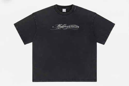 Camiseta Vintage Gothic Script - Frente